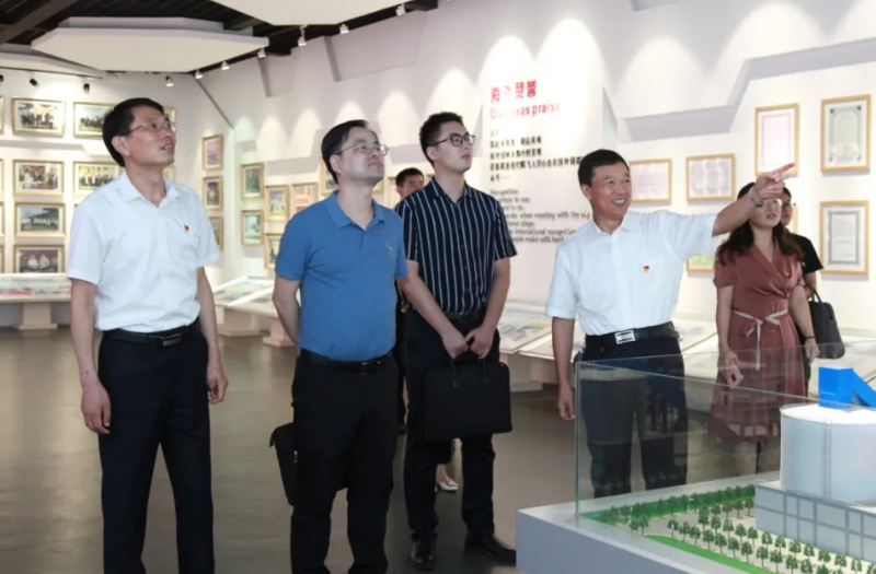 南通市委組織部調(diào)研江蘇鵬飛集團(tuán)“兩新”組織黨建工作